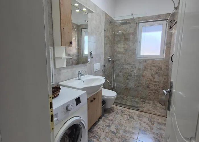 Apartment Sunflower Tirana, Us Embassy Area *